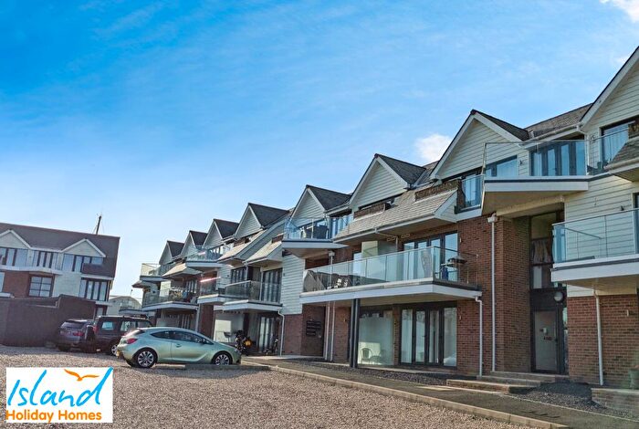 2 Bedroom Apartment To Rent In Medina Breeze Walk, Binfield, PO30