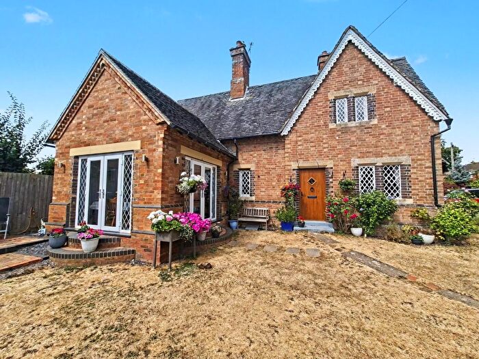 3 Bedroom Cottage For Sale In Main Street, Bourton, Rugby, CV23