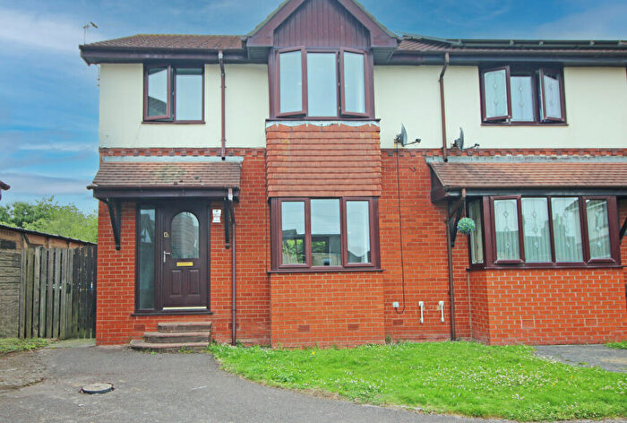 3 Bedroom Mews For Sale In Catherine Close, Wesham, PR4