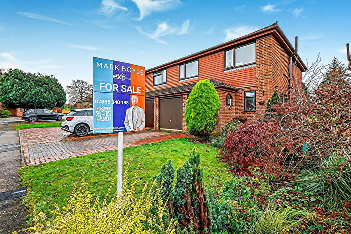 4 Bedroom Semi Detached House For Sale In Ellingham Leas, Maidstone, ME15