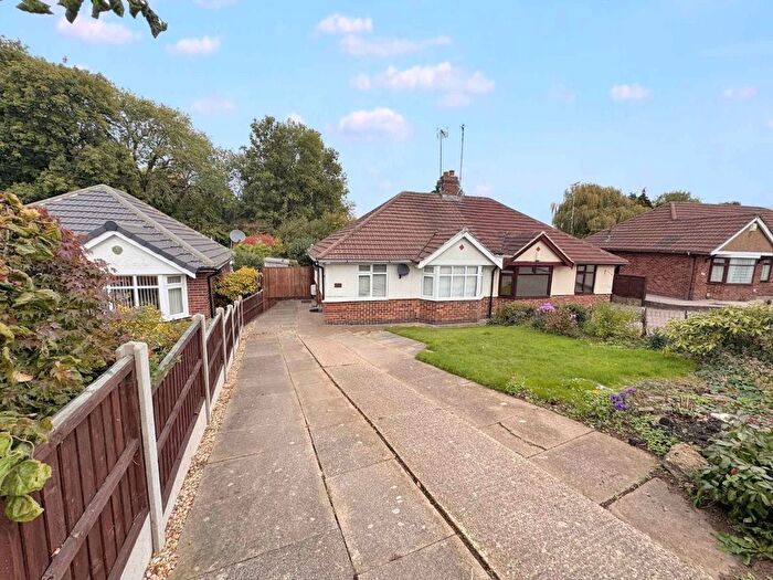 2 Bedroom Semi-Detached Bungalow To Rent In Lower Hillmorton Road, Rugby, CV21