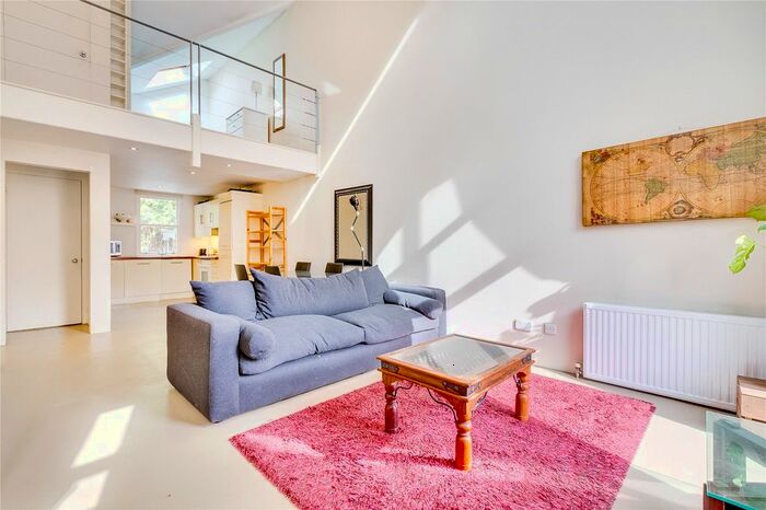 1 Bedroom Flat To Rent In Claridge Court, Fulham, SW6