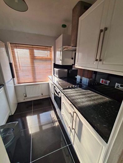 1 Bedroom Maisonette To Rent In Lodge Avenue, Dagenham, Essex, RM8