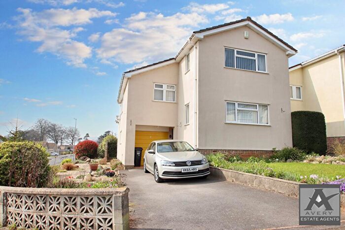 3 Bedroom Detached House To Rent In Rockingham Grove, BS23