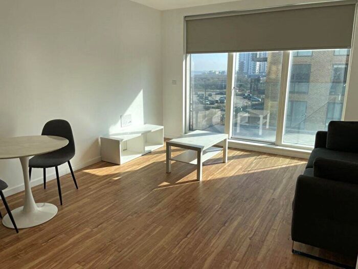 1 Bedroom Flat For Sale In Chatham Waters, North House, Gillingham Gate Road, Gillingham, ME4