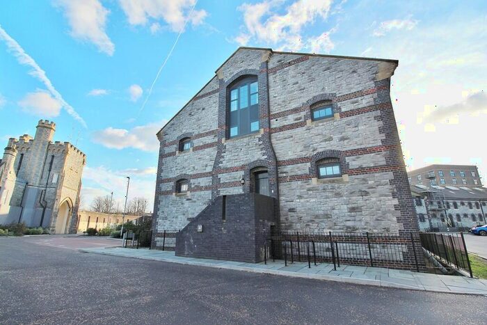 2 Bedroom Apartment To Rent In Governors Walk, Portsmouth, PO3