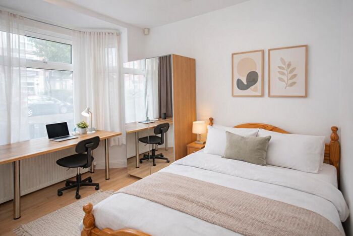 2 Bedroom Apartment To Rent In Bed, Bed, Leicester, LE3