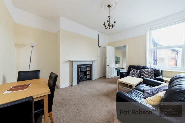 3 Bedroom Apartment To Rent In Lonsdale Terrace, Jesmond, Newcastle Upon Tyne, NE2