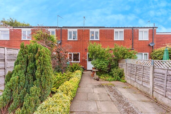 3 Bedroom Terraced House For Sale In Bullfinch Walk, Manchester, Greater Manchester, M21