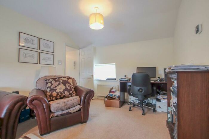 1 Bedroom Apartment For Sale In The Octagon, Collett Road, Ware, SG12