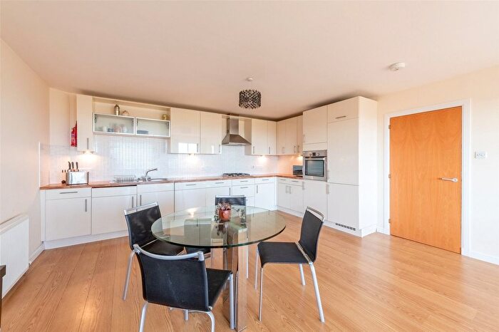 2 Bedroom Flat For Sale In Midstocket View, Aberdeen, Aberdeenshire, AB15