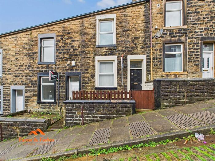 2 Bedroom Terraced House To Rent In Chapel Street, Colne, BB8
