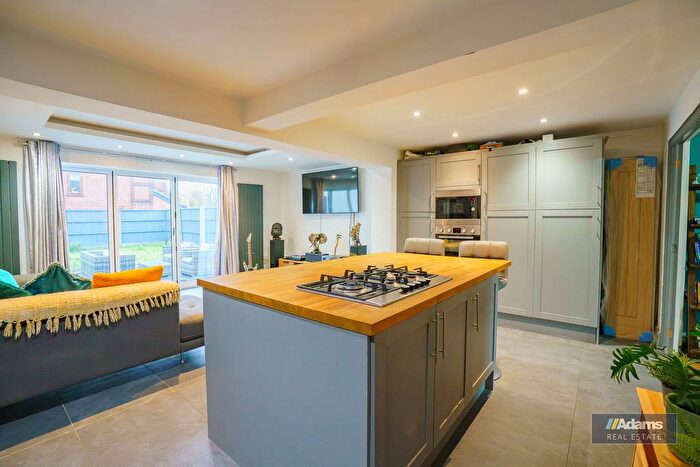 3 Bedroom Detached House For Sale In Mortlake Close, Widnes, WA8