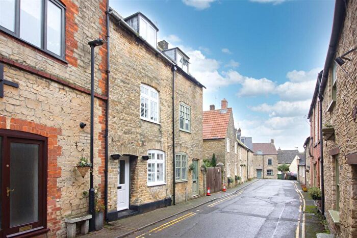 2 Bedroom Cottage For Sale In Ingram Street, Malmesbury, SN16