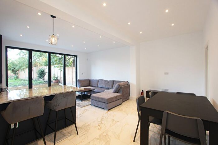 1 Bedroom Flat To Rent In North End Road, London, NW11