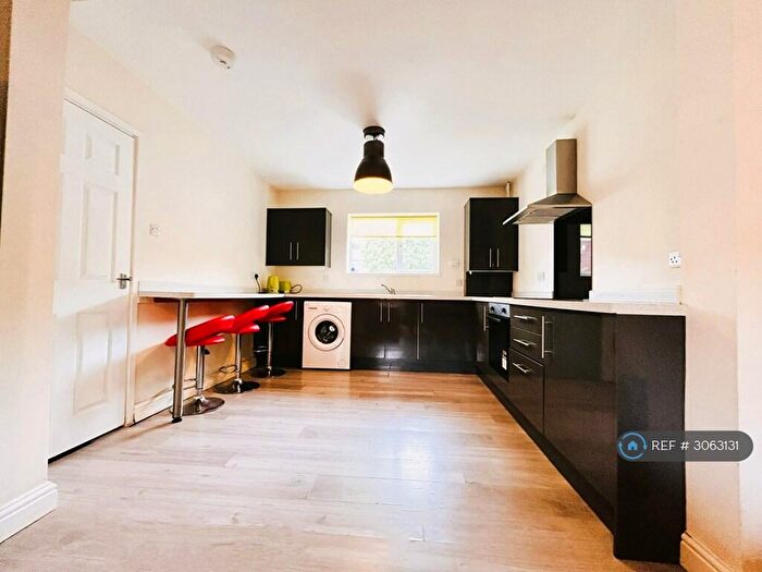 4 Bedroom End Of Terrace House To Rent In Milton Place, Newcastle Upon Tyne, NE2
