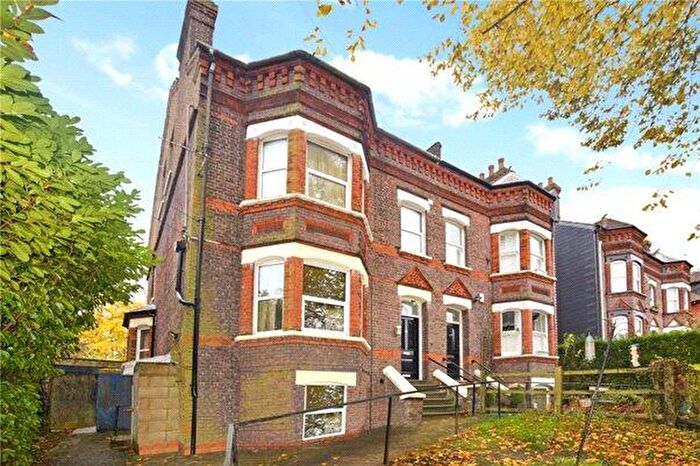 Studio To Rent In London Road, Luton, Bedfordshire, LU1