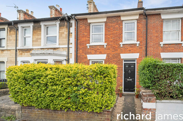 3 Bedroom Terraced House For Sale In Lansdown Road, Old Town, Swindon, SN1