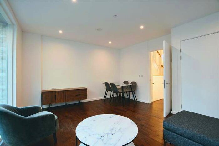 4 Bedroom End Of Terrace House To Rent In Henry Street, Timberyard, Deptford, SE8