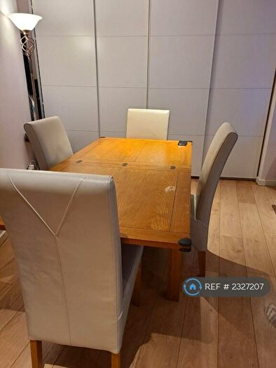 2 Bedroom Flat To Rent In Beetham Plaza, Liverpool, L2