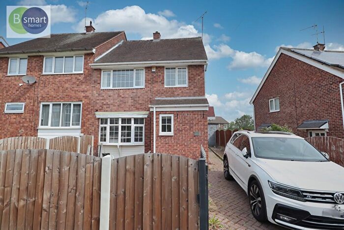 3 Bedroom Semi-Detached House For Sale In Wensleydale Road, Rotherham, S61