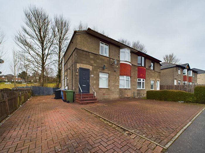 3 Bedroom Flat To Rent In Talla Road, Glasgow, G52