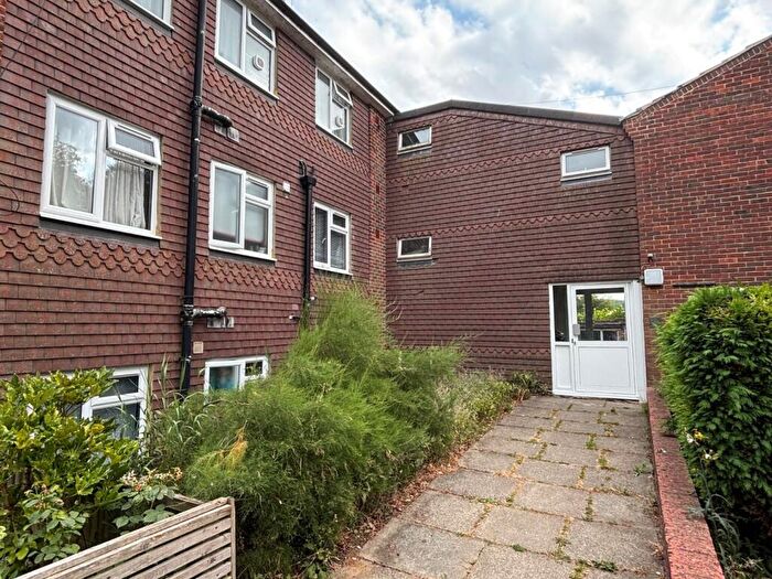 2 Bedroom Flat To Rent In Tillard Close, Petham, Canterbury, Kent, CT4
