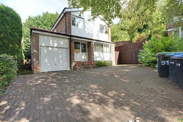 6 Bedroom House To Rent In Orchard Drive, DH1