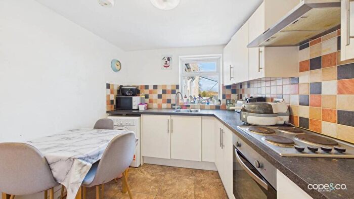 2 Bedroom Flat To Rent In Church Street, South Normanton, Alfreton, Derbyshire, DE55