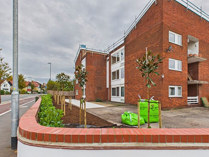 2 Bedroom Flat To Rent In Milton Road, Cambridge, CB4