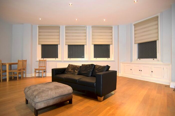 3 Bedroom Detached House To Rent In Rostrevor Road, London, SW6