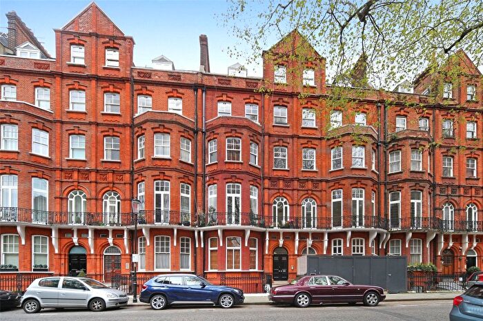 1 Bedroom Studio To Rent In Kensington Court, Kensington, W8