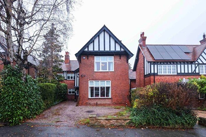 5 Bedroom Semi Detached House For Sale In Station Road, Sutton Coldfield, B73