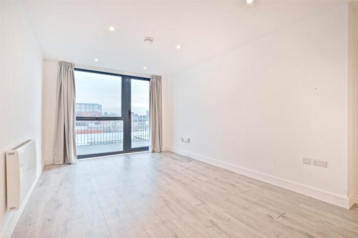 2 Bedroom Apartment To Rent In Obelisk Way, Camberley, Surrey, GU15