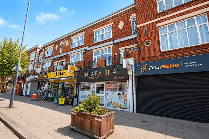 2 Bedroom Flat For Sale In Harrow Road, Wembley, Middlesex, HA0