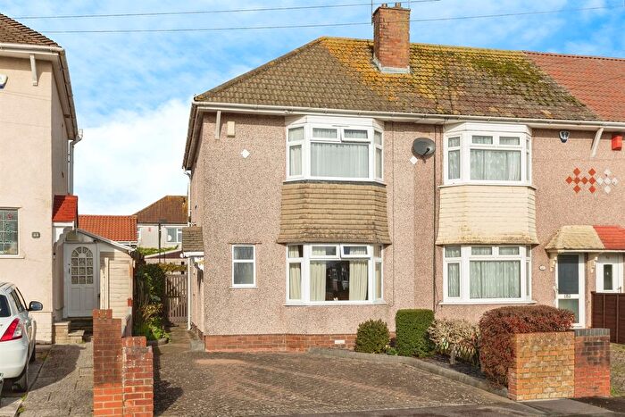 3 Bedroom Semi Detached House For Sale In Branksome Drive, Filton, Bristol, BS34