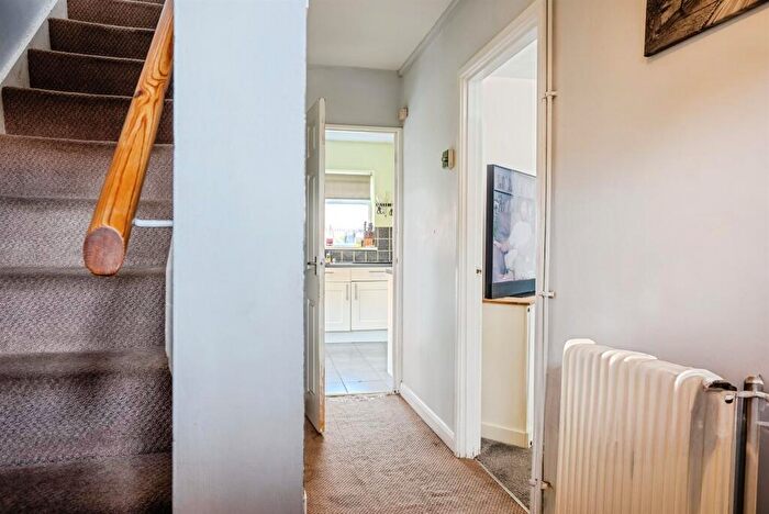 3 Bedroom End Of Terrace House For Sale In Hinton Crescent, Hereford, HR2