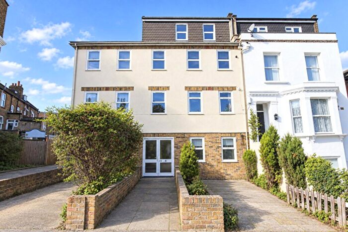 2 Bedroom Flat For Sale In Eglinton Road, Woolwich, SE18