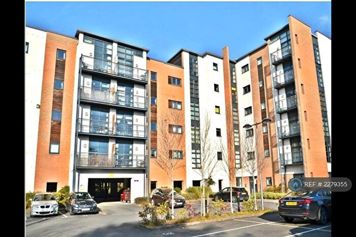 2 Bedroom Flat To Rent In Manor Court, Manchester, M22