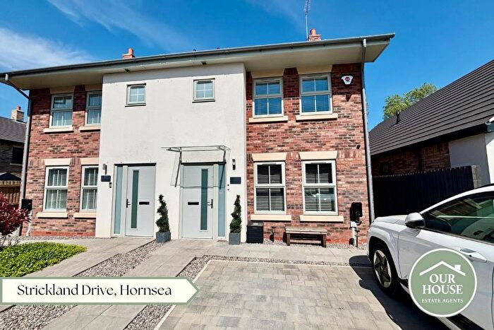 3 Bedroom Semi-Detached House For Sale In Strickland Drive, Hornsea, HU18