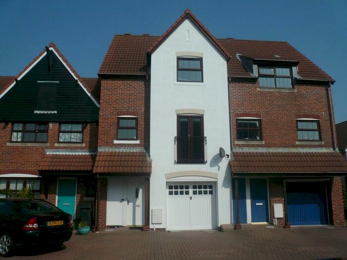 4 Bedroom Terraced House To Rent In St. Lucia Walk, Eastbourne, BN23