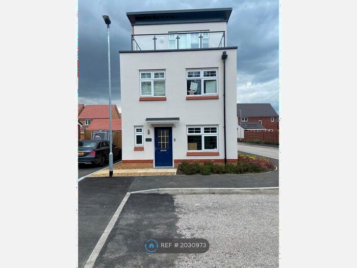 4 Bedroom Detached House To Rent In Lullington Close, Warrington, WA1