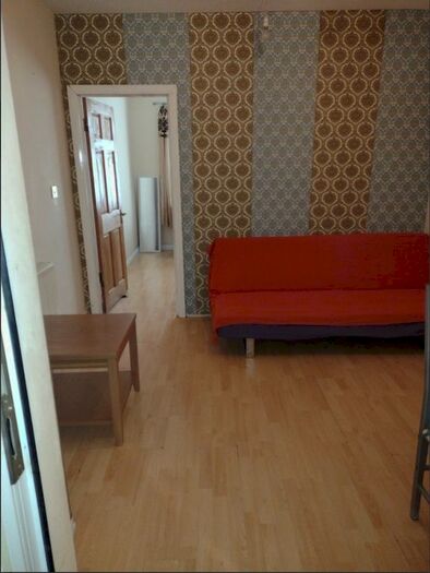 1 Bedroom Flat To Rent In Dane Road, Southall, Greater London, UB1