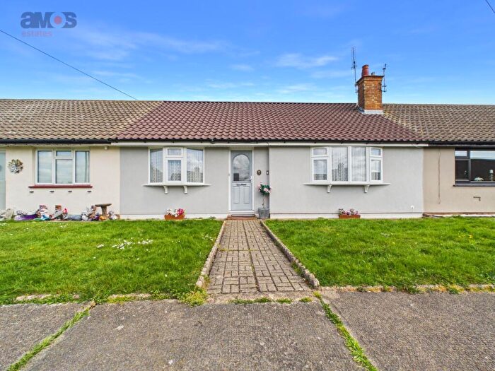 2 Bedroom Terraced House For Sale In Florence Close, Hadleigh, Essex, SS7