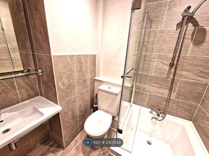 4 Bedroom Terraced House To Rent In Cross Street, Kettlebrook, Tamworth, B77