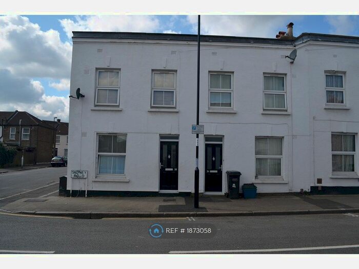 3 Bedroom End Of Terrace House To Rent In Sidney Road, London, SE25