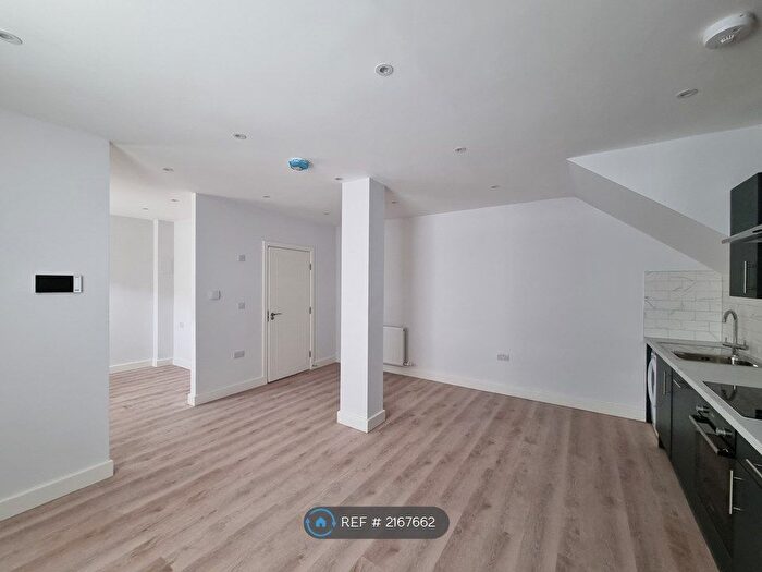 1 Bedroom Flat To Rent In Eltham High Street, London, SE9