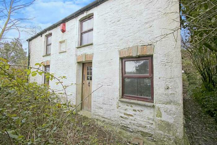 House For Sale In Newquay, Cornwall, TR8