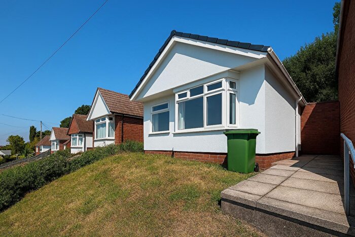 2 Bedroom Bungalow To Rent In Woodmill Lane, Southampton, SO18