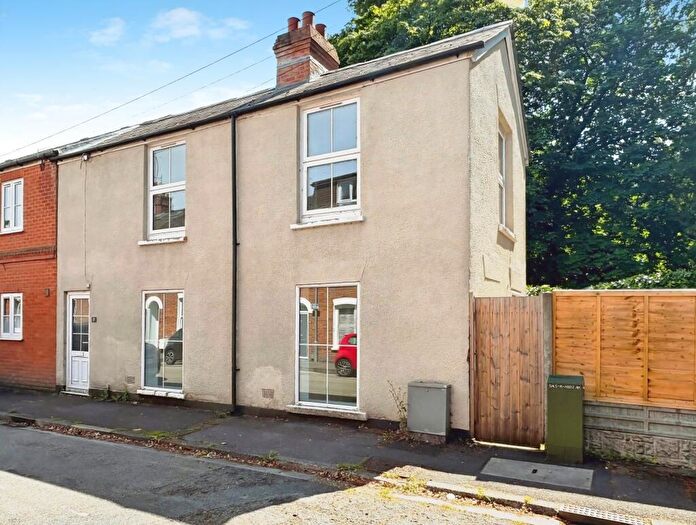 2 Bedroom Terraced House To Rent In College Street, Salisbury, SP1